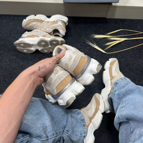 New Balance 9060 Bege Caramelo