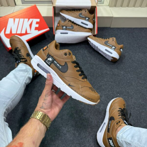 Nike Air Max 90 Caramelo