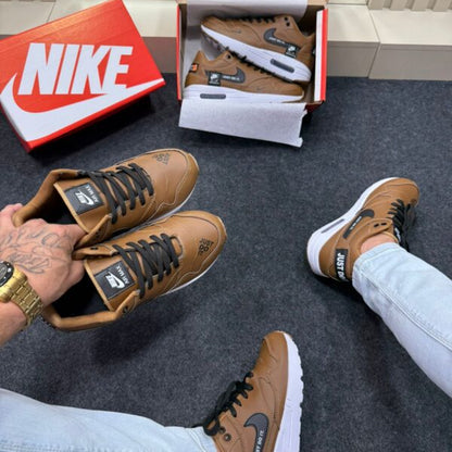 Nike Air Max 90 Caramelo