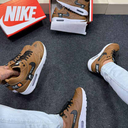 Nike Air Max 90 Caramelo