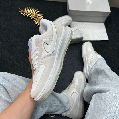 Air Force 1 Premium Areia Brilhante