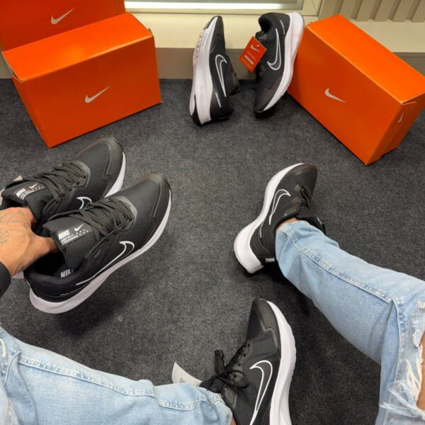 Nike Zoom 04 Preto e Branco