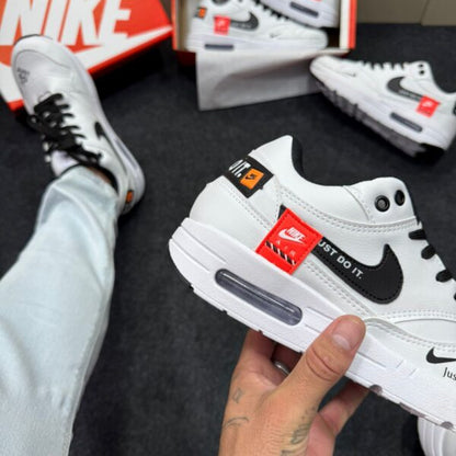 Nike Air Max 90 Branco Preto