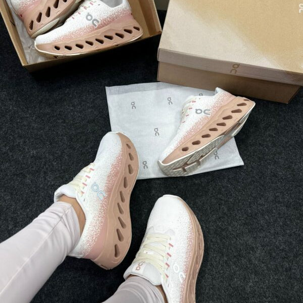 Oncloud Max Off White Rose