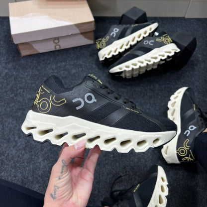 Oncloud Primeira Linha Preto Off White