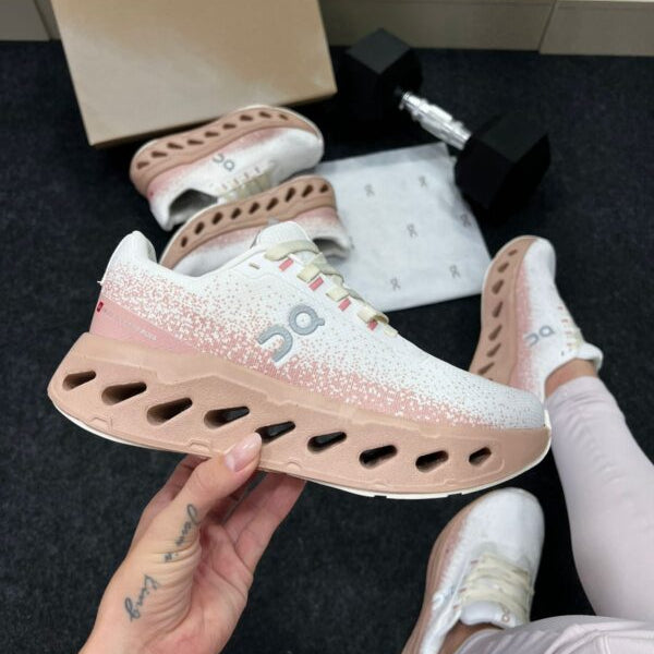 Oncloud Max Off White Rose